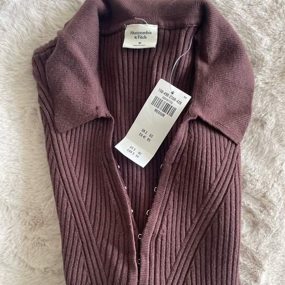 Abercrombie chocolate body suit - Picture 2 of 2